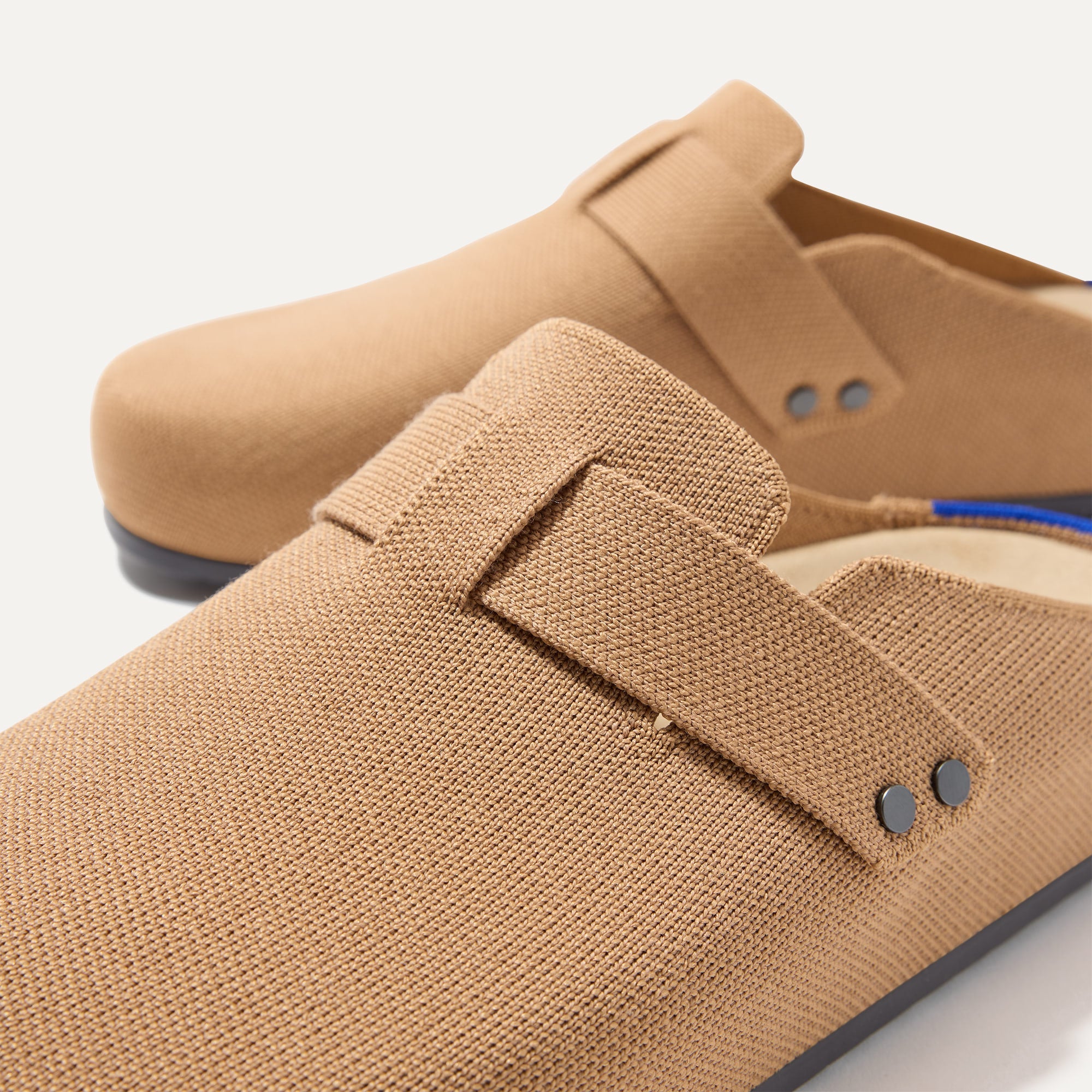 The Men's Clog - Butternut - Image 7