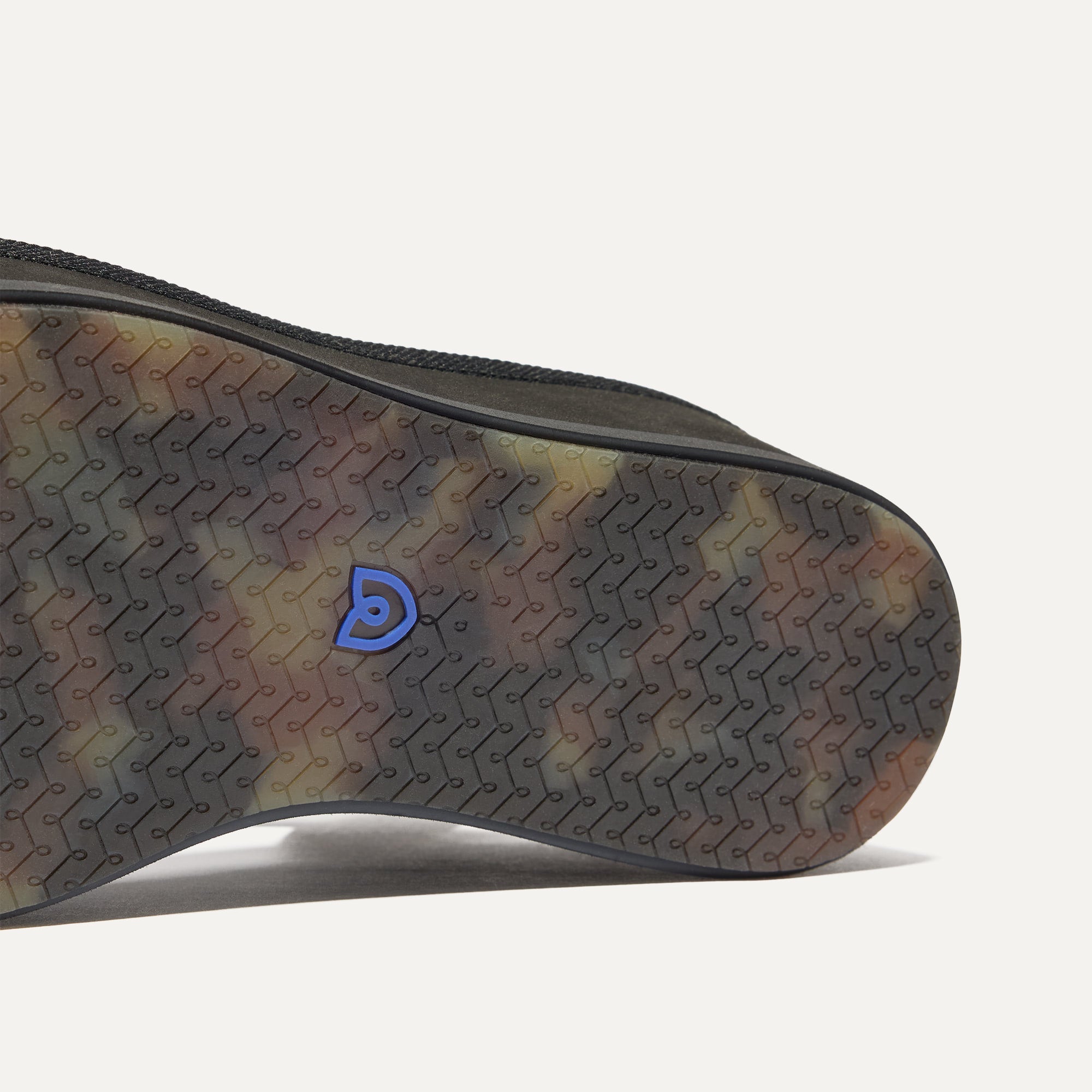 The Criss?M??ross Lightweight Wedge Sandal - Black - Image 7